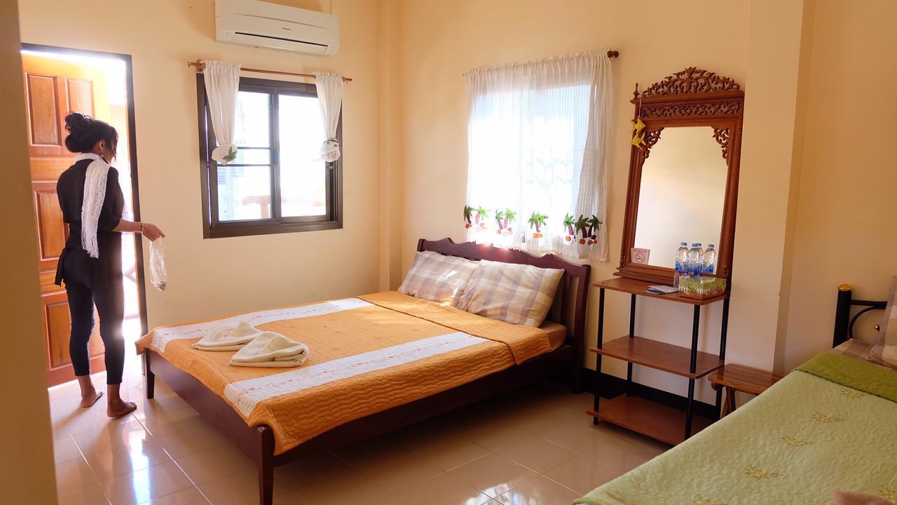 Phimai Benya Guest House מראה חיצוני תמונה